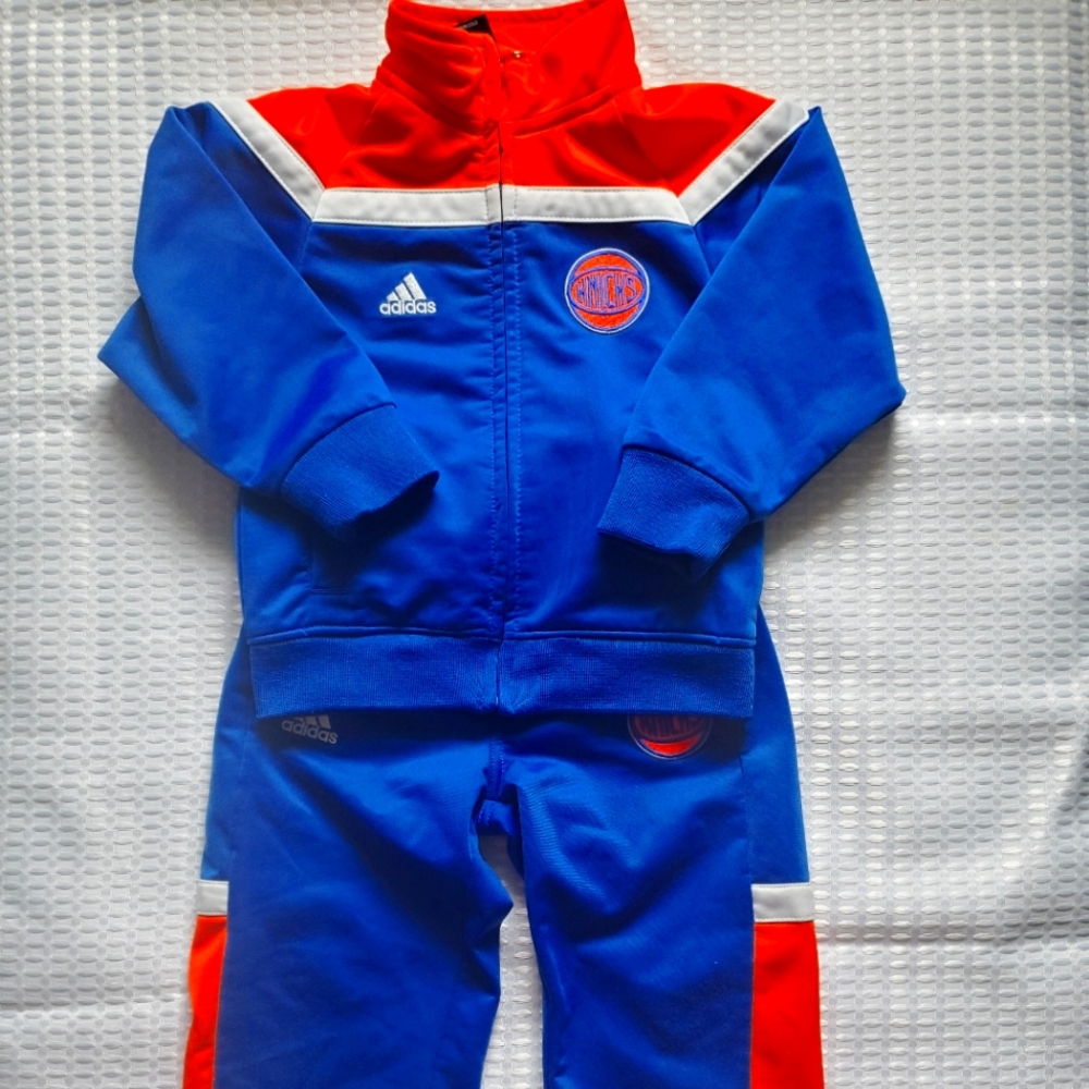Boys Adidas NY Knicks set 3T